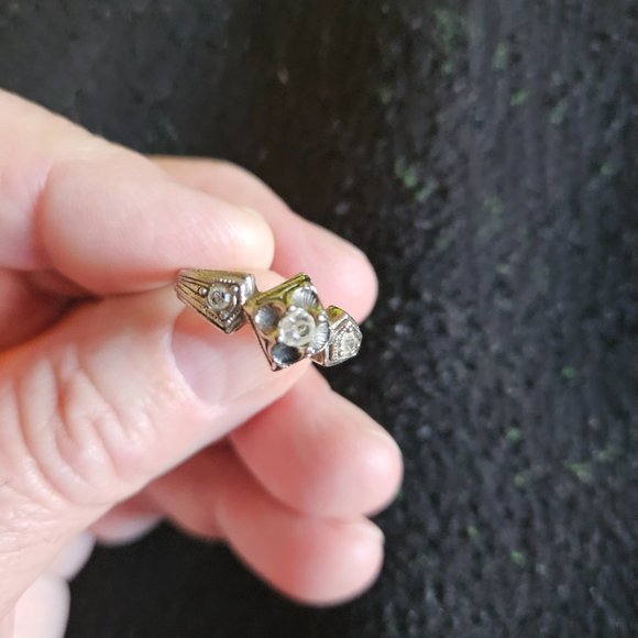 Jewelry - Picture 4 of 7